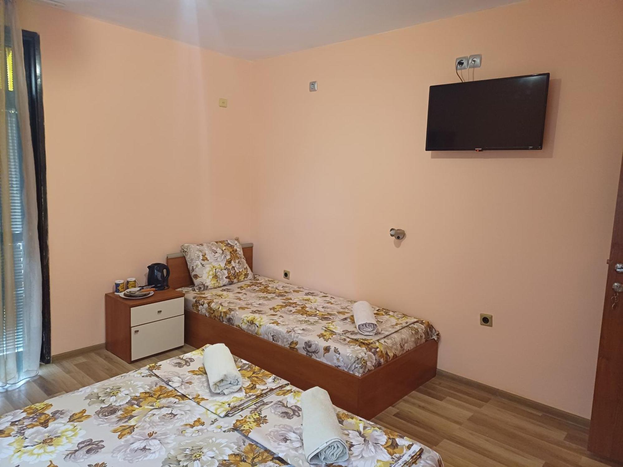 Апартаменти И Стаи За Гости Анхиало Pomorie Kültér fotó